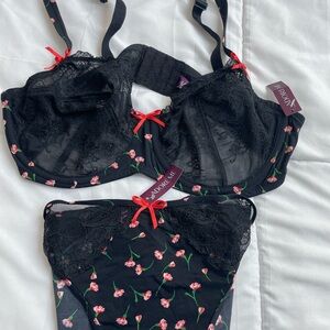 Bra and Pantry Set Sz 38DD BNWT w/ Cute Cherry Pattern